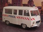 Peugeot J7 police parisienne Altaya