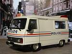 Peugeot J9 police Norev